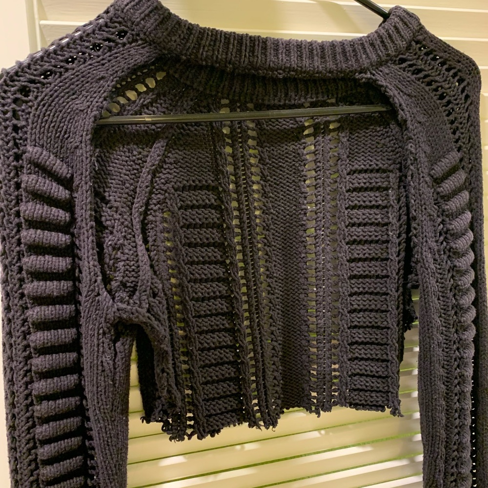 ✨BLACK CABLE KNIT BOLERO✨